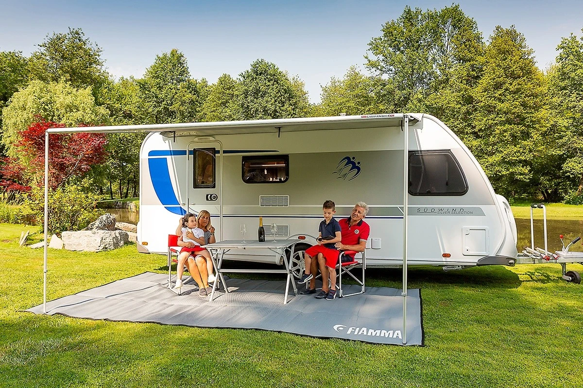 Fiamma Caravanstore XL Lightweight Awning Royal Grey Sizes 280,310,360,410,440,500,550 (Grey Outer Bag) - Image 7